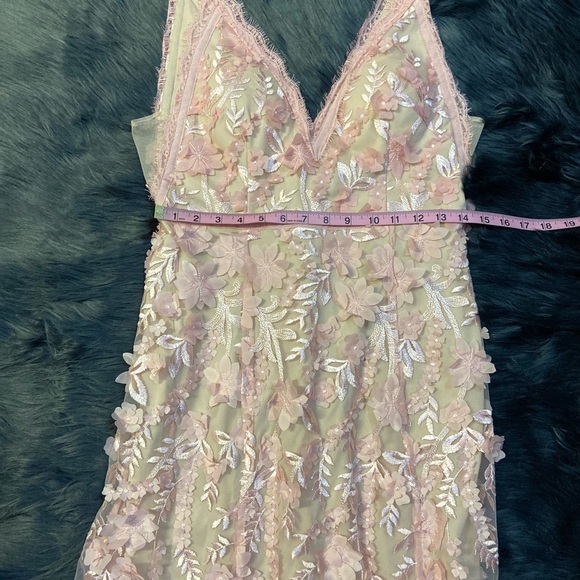 Gianni Bini Gigi Floral Applique Illusion … - Picture 12 of 13
